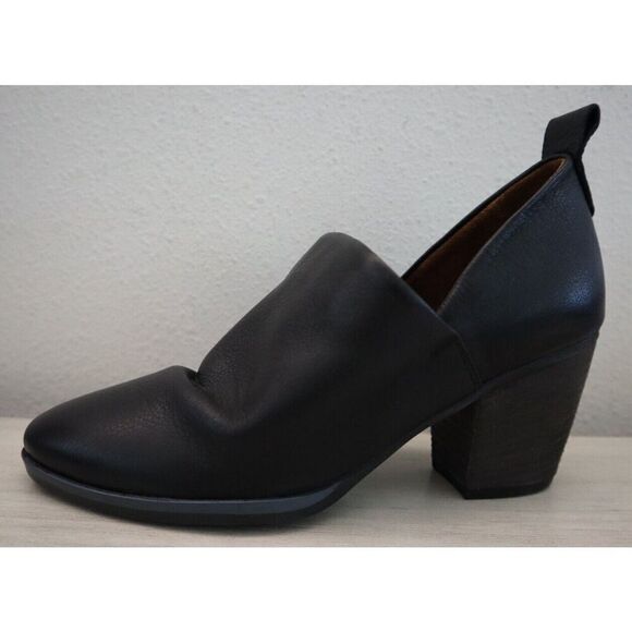 Bueno B2372-001 Women Sz 38 US 8 Black Leather Kesia Ruched Detail Booties - Picture 6 of 10